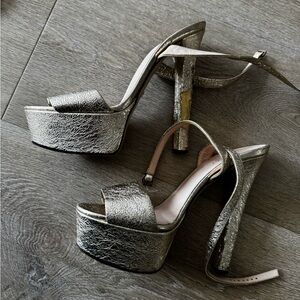 Elegant GUCCI Metallic Platform Heels